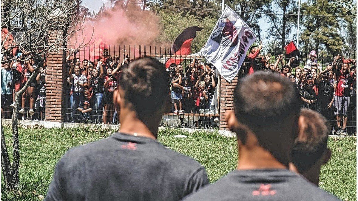 El Clásico Santafesino mostrado en un video en modo Colón