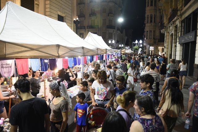 Otra Exitosa Noche De Las Peatonales Colm El Microcentro