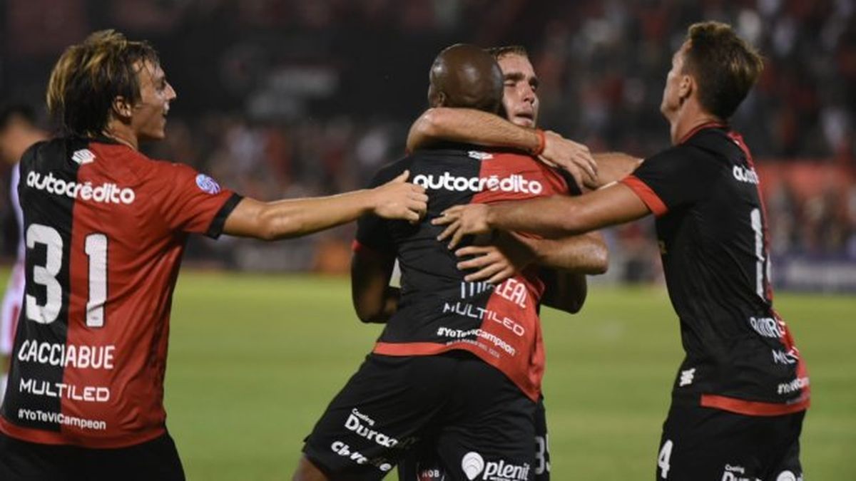 Newells venció a Huracán y cortó una mala racha