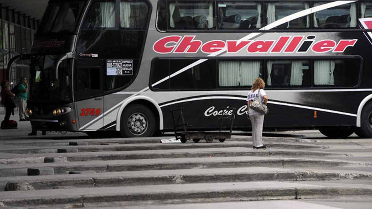 La UTA anunció un paro por tiempo indeterminado de choferes de micro de