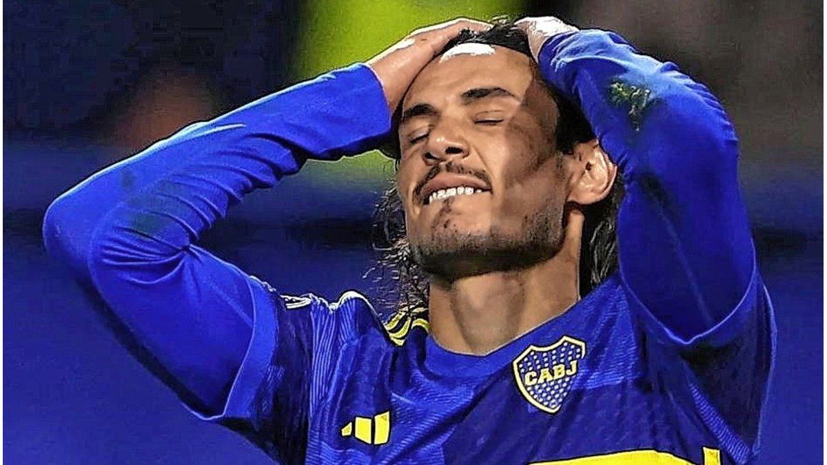 Siguen los problemas en Boca se lesionó Cavani y no viaja a Ecuador