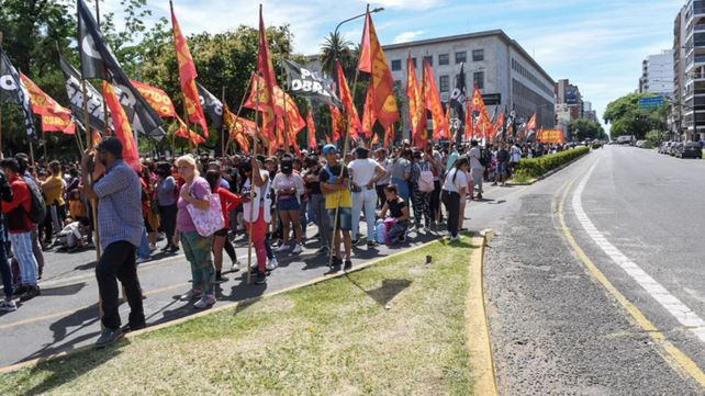 Jornada Nacional Piquetera Organizaciones Sociales Llevan Sus Reclamos