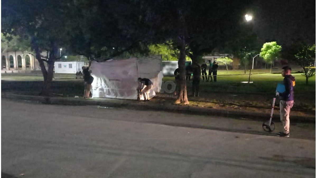 Con Pu Aladas Y Seis Disparos Asesinaron A Un Un Hombre En La Plaza