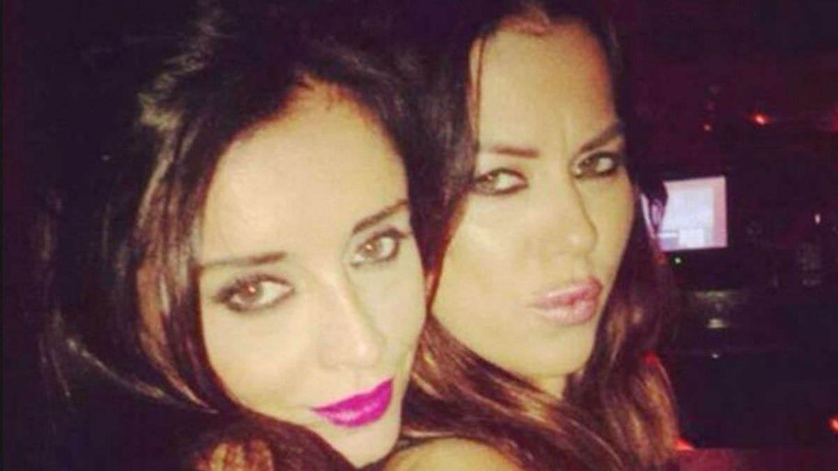 Karina Jelinek Y Paz Corn Protagonizaron Un Video Hot