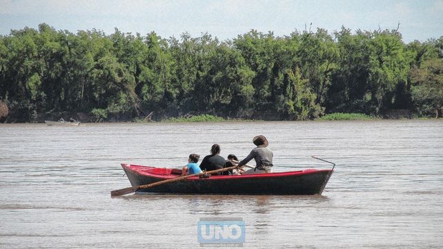 Pueblo Brugo Cautiva A Los Visitantes Con Su Esencia