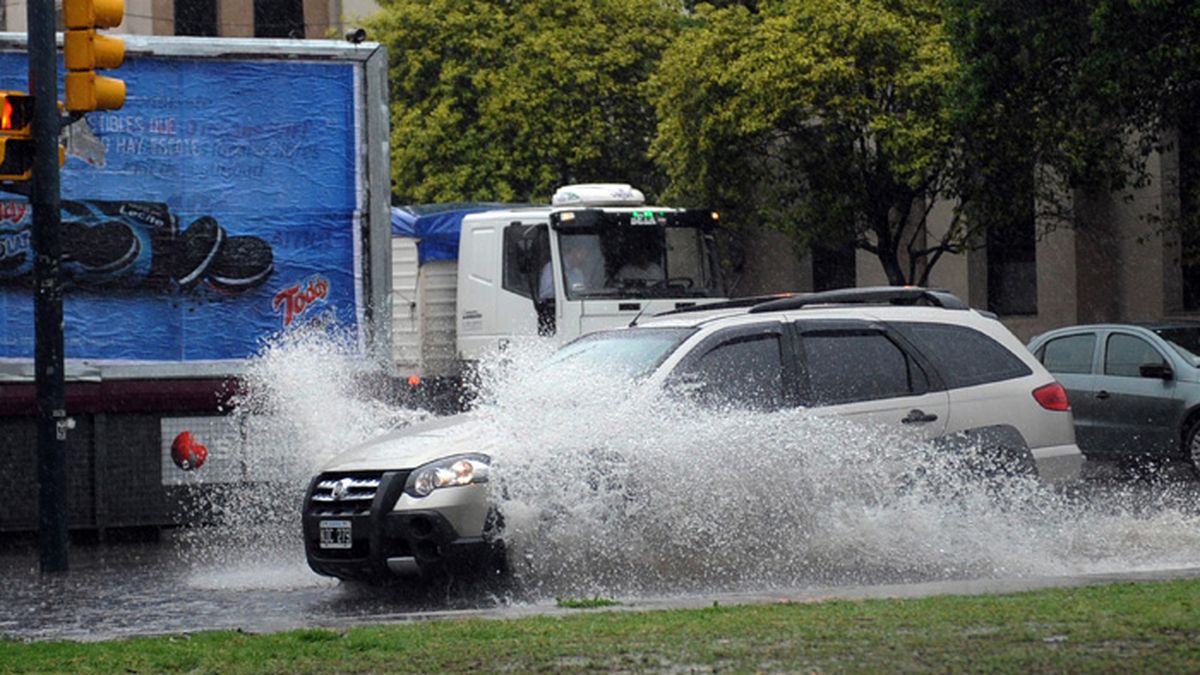 En Horas Cayeron Mil Metros De Agua Y La Lluvia Continuar Hasta