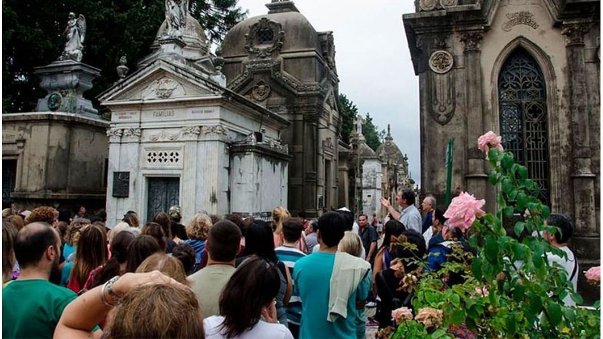 Atardeceres En El Cementerio Vuelven Las Visitas Guiadas