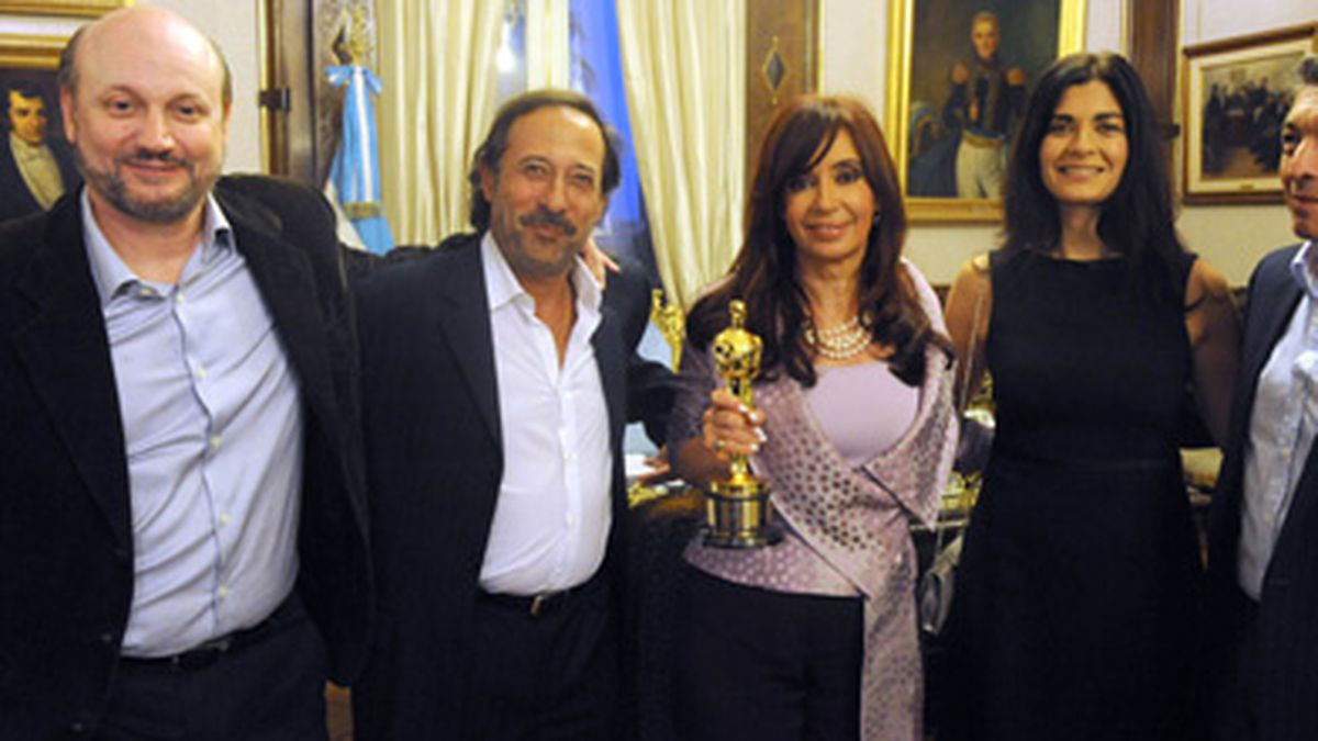 Cristina festejó el Oscar con Campanella y el equipo de El secreto de