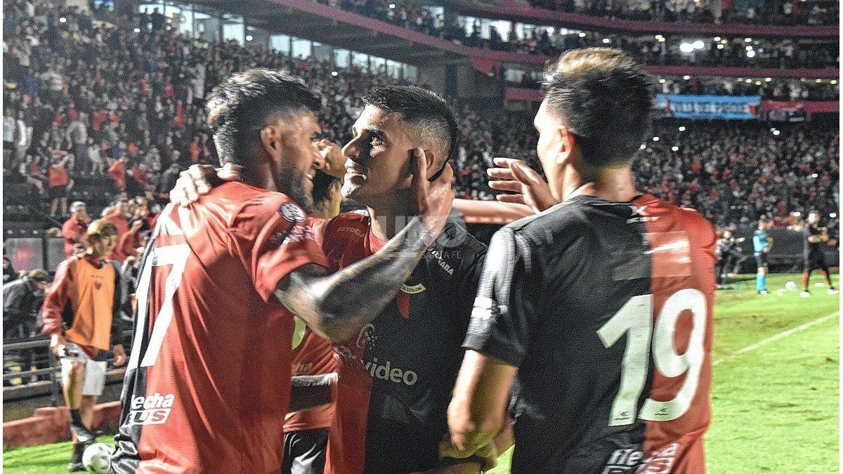 Qué otros jugadores buscarían una salida de Colón