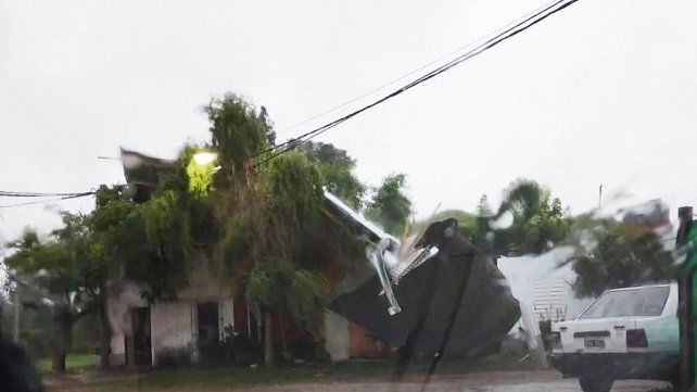 Concepci N Del Uruguay Pas Temporal Y Vol Varios Techos