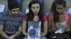 Amigos y familiares de Fabricio, en la marcha que se hizo el lunes en reclamo de justicia. Amigos y familiares de Fabricio, en la marcha que se hizo el lunes en reclamo de justicia.