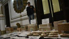En la delegación local de la División Antidrogas de la Policía Federal se exhibió ayer todo lo secuestrado. En la delegación local de la División Antidrogas de la Policía Federal se exhibió ayer todo lo secuestrado.