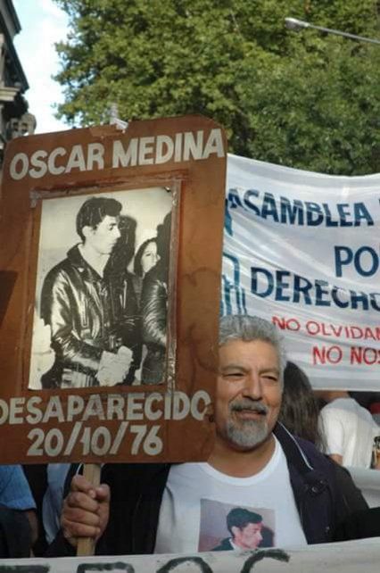 La lucha de su hermano Héctor.