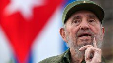 La muerte de Fidel Castro fue confirmada por su hermano Raúl, presidente cubano. La muerte de Fidel Castro fue confirmada por su hermano Raúl, presidente cubano.