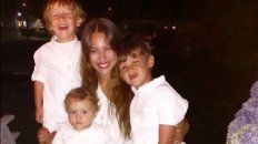 Pampita y sus hijos recibieron juntos el 2016. Pampita y sus hijos recibieron juntos el 2016.