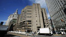 Confinamiento. Imagen de 2009 del Metropolitan Correctional Center de Nueva York. Sus paredes pueden frenar a un camión de 7 toneladas. Confinamiento. Imagen de 2009 del Metropolitan Correctional Center de Nueva York. Sus paredes pueden frenar a un camión de 7 toneladas.