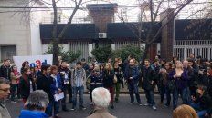 la comunidad educativa de la escuela olga cossettini repudio la actitud de gendarmeria la comunidad educativa de la escuela olga cossettini repudio la actitud de gendarmeria