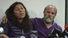 La familia Maldonado pasó ocho horas custodiando el cuerpo en el río Chubut porque no confiaba en las fuerzas de seguridad. La familia Maldonado pasó ocho horas custodiando el cuerpo en el río Chubut porque no confiaba en las fuerzas de seguridad.