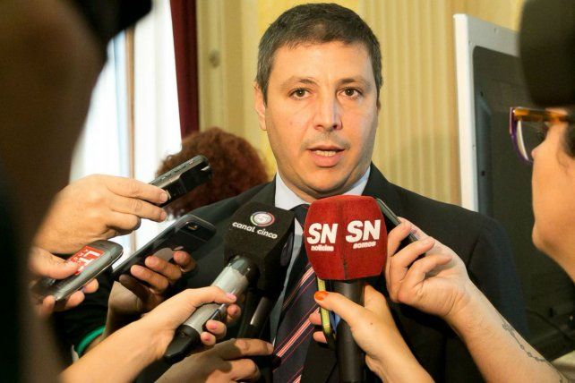 El secretario de Gobierno Gustavo Leone adelantó la posición de los municipios ante Festram. 