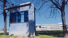 Bajo la lupa. Jésica Lloan, procesada por narcotráfico, es empleada del área que custodia los edificios de la UNR. Bajo la lupa. Jésica Lloan, procesada por narcotráfico, es empleada del área que custodia los edificios de la UNR.