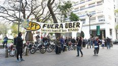 Los taxistas protestaron en septiembre pasado contra el desembarco de Uber. Los taxistas protestaron en septiembre pasado contra el desembarco de Uber.