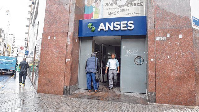 Las oficinas de Ansés de Sarmiento y Rioja. Las oficinas de Ansés de Sarmiento y Rioja.