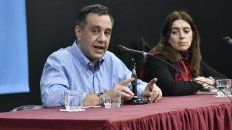 El ministro de Educación, Alejandro Finocchiaro, anunció el acuerdo con 18 de las 25 universidades del país. La UNR es una de las siete que no acordó. El ministro de Educación, Alejandro Finocchiaro, anunció el acuerdo con 18 de las 25 universidades del país. La UNR es una de las siete que no acordó.