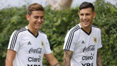 Juegan de arranque. Paulo Dybala y Leandro Paredes estarán entre los once que eligió Scaloni, que en el último amistoso ante Colombia los hizo actuar en el complemento. Juegan de arranque. Paulo Dybala y Leandro Paredes estarán entre los once que eligió Scaloni, que en el último amistoso ante Colombia los hizo actuar en el complemento.
