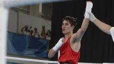 Brazo en alto.Mirco fue ganador ayer en categoría gallo tras vencer al marroquí Abdessamad Abbaz. Brazo en alto.Mirco fue ganador ayer en categoría gallo tras vencer al marroquí Abdessamad Abbaz.