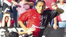 jairo patino: deseo una victoria de newells jairo patino: deseo una victoria de newells