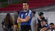 Piensa. El entrenador argentino Lionel Scaloni duda sobre todo con algunos históricos de la selección para llevar a Brasil. Piensa. El entrenador argentino Lionel Scaloni duda sobre todo con algunos históricos de la selección para llevar a Brasil.