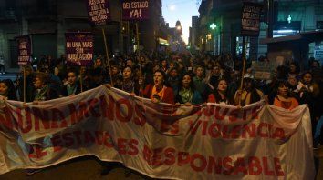 Miles de mujeres marcharon por el centro de la ciudad contra la violencia machista. Miles de mujeres marcharon por el centro de la ciudad contra la violencia machista.