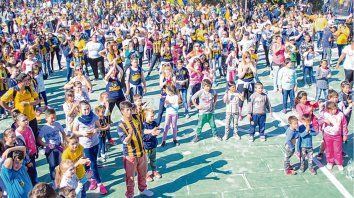En Rosario Central. Los chicos auriazules tuvieron una jornada de festejo en la ciudad deportiva de Granadero Baigorria. En Rosario Central. Los chicos auriazules tuvieron una jornada de festejo en la ciudad deportiva de Granadero Baigorria.