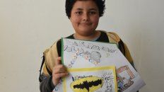 Diego dibuja todo el tiempo, tanto en su casa como en ratos libres en la escuela. Diego dibuja todo el tiempo, tanto en su casa como en ratos libres en la escuela.