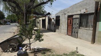 Ituzaingó al 7100. El angustiante episodio ocurrió en la noche del miércoles pasado, pocos minutos después de las 21. Ituzaingó al 7100. El angustiante episodio ocurrió en la noche del miércoles pasado, pocos minutos después de las 21.