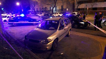 Estacionado. El auto en el que estaba la víctima al ser atacada. Estacionado. El auto en el que estaba la víctima al ser atacada.