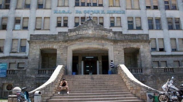 Una rosarina cayó de un balcón en Mar del Plata y está grave - La Capital (Rosario)
