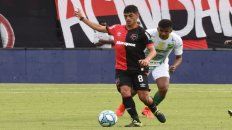 Rivero volvería a la titularidad tras estar relegado en la era Kudelka. Rivero volvería a la titularidad tras estar relegado en la era Kudelka.