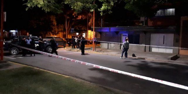 Hallan muerto a un hombre, atado y golpeado en su casa