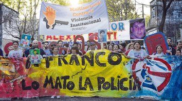 reclamos. Para los padres de Franco y organizaciones sociales nunca hubo dudas de la participación policial. reclamos. Para los padres de Franco y organizaciones sociales nunca hubo dudas de la participación policial.