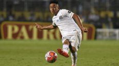 Sin continuidad. El peruano Christian Cueva jugó poco en Santos con Sampaoli. Sin continuidad. El peruano Christian Cueva jugó poco en Santos con Sampaoli.