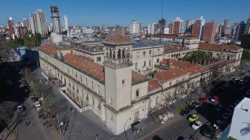 Las autoridades de la UNL aclararon que se trabaja el tema desde diversas áreas pero aún no se tomó una decisión de modo orgánico.