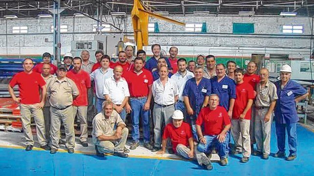 Primer paso. Los empleados ahora pondrán a punto los diversos sectores de los talleres metalúrgicos.