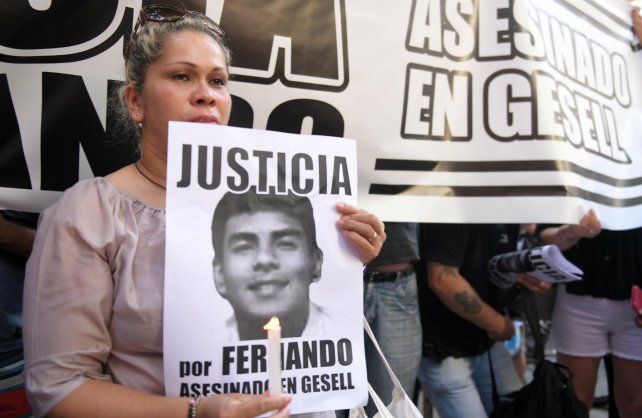 Dolor. Una de las marchas por la muerte de Fernando B&aacute;ez Sosa. 