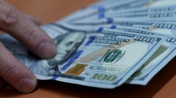 Euro por dólar, Chile vs. Argentina Euro por dólar, Chile vs. Argentina