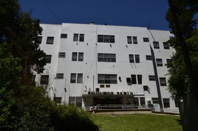 Efector apuntado. “En este lugar están mandando a la gente a morir”