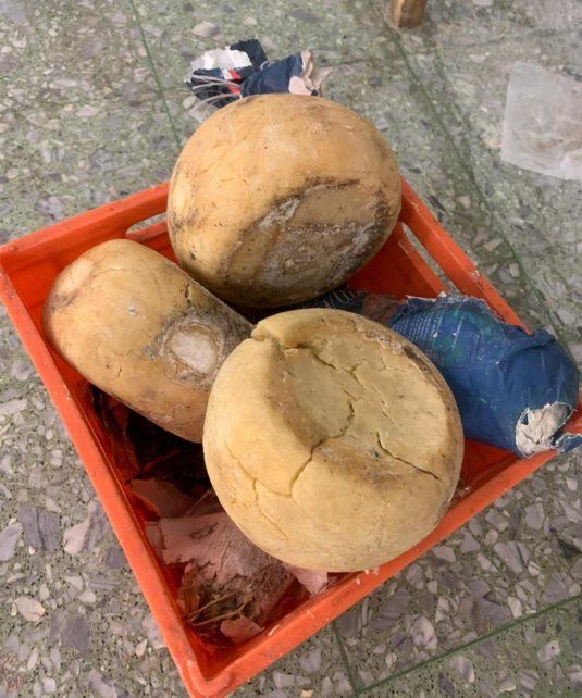Se decomisaron 3.307,59 kg. de mercader&iacute;a vencida, entre fiambres, mayonesas, budines, aceitunas, enlatados, quesos de distinto tipo, bebidas y harinas.