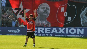 Lionel Messi en el Coloso en un partido ben&eacute;fico.
