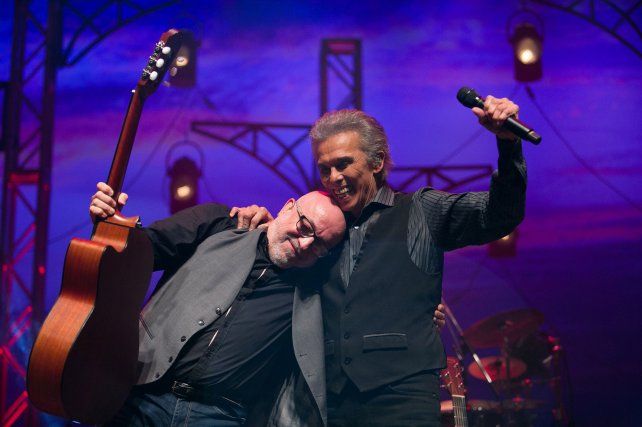 Juan Carlos Baglietto y Jairo cantan en una canci&oacute;n del nuevo disco.