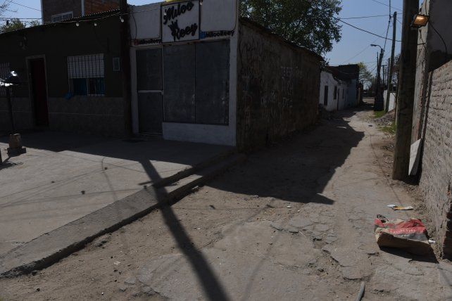 Los vecinos aseguran que en la boca de ese pasillo es un punto de reunión para la gente del barrio.